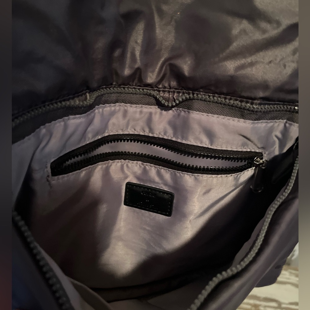Athleta x Caraa Puffer Crossbody Bag - Grey - Picture 8 of 9